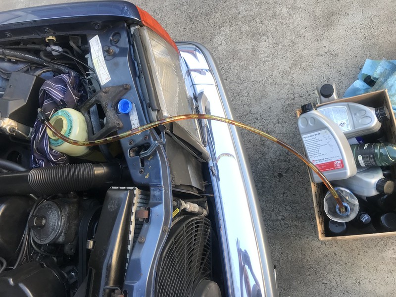 Mercedes selfleveling rear suspension flush « Classic Jalopy