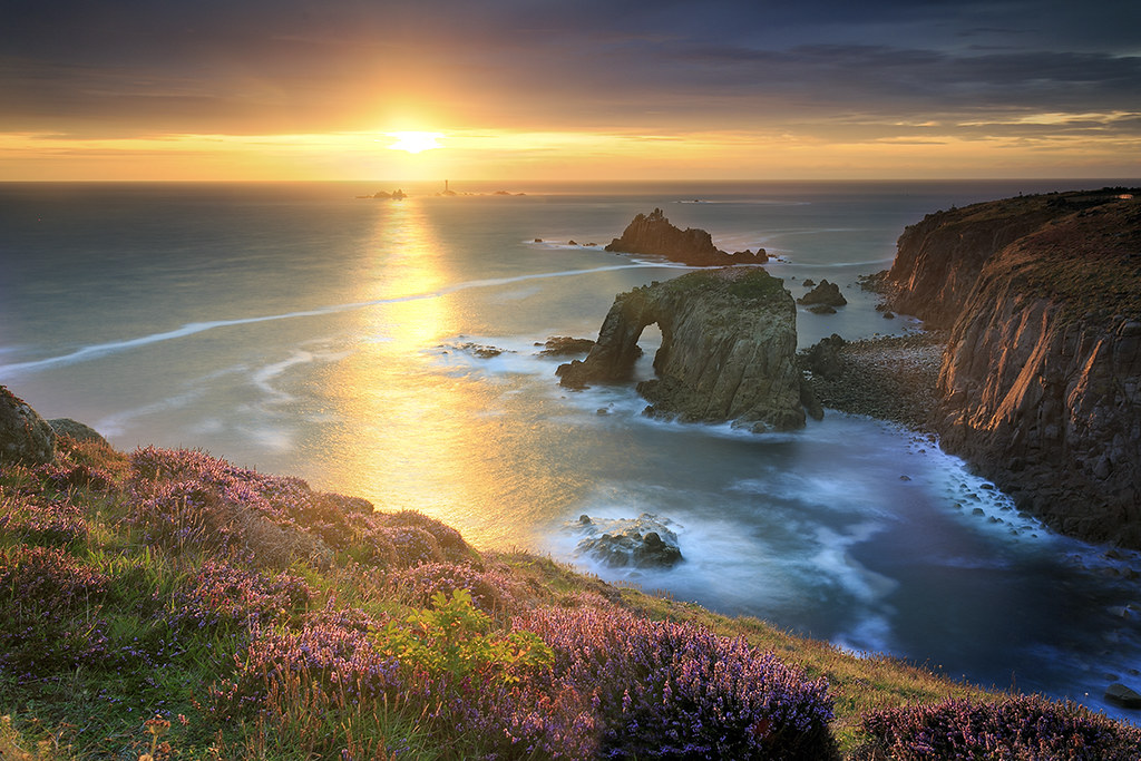 Landsend Sunset Sunset in Summer at Lands End, Cornwall, U… Flickr