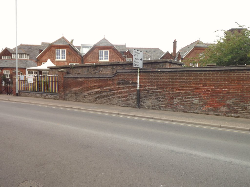 📌 WWII Public Air Raid Shelter, Bull Close Road, Norwich … Flickr