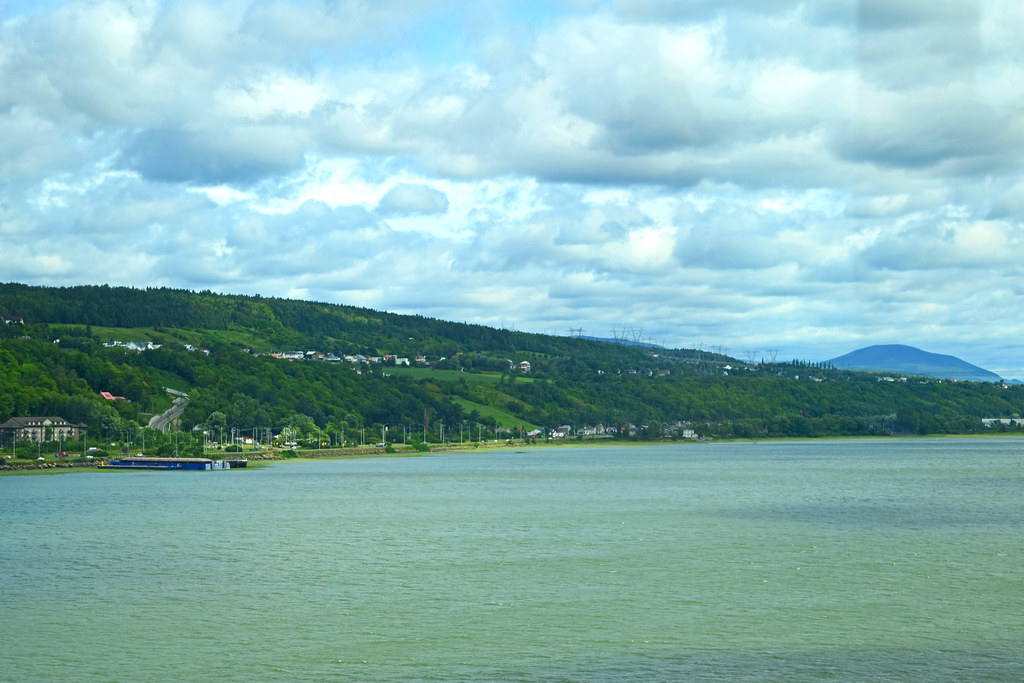 Ile d'Orleans The island is about 5 kilometers (3.1 miles … Flickr