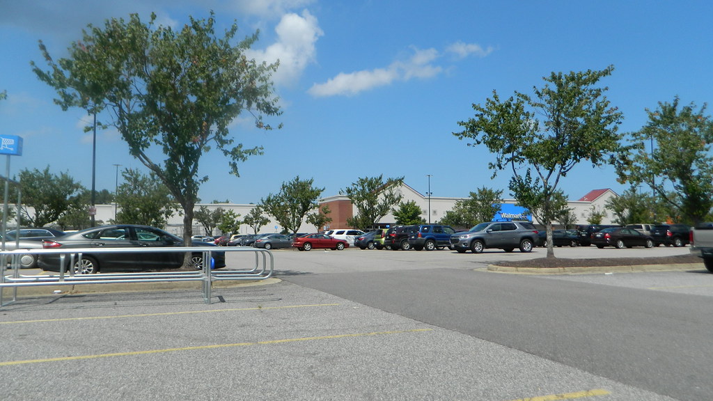 Walmart Walmart 2529 (203,105 square feet) 2021 Lynnhaven… Flickr