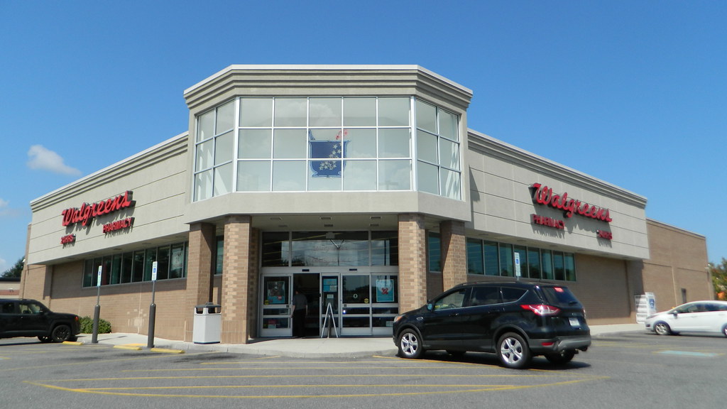 Walgreens Walgreens 6790 (12,713 square feet) 3376 Virgin… Flickr
