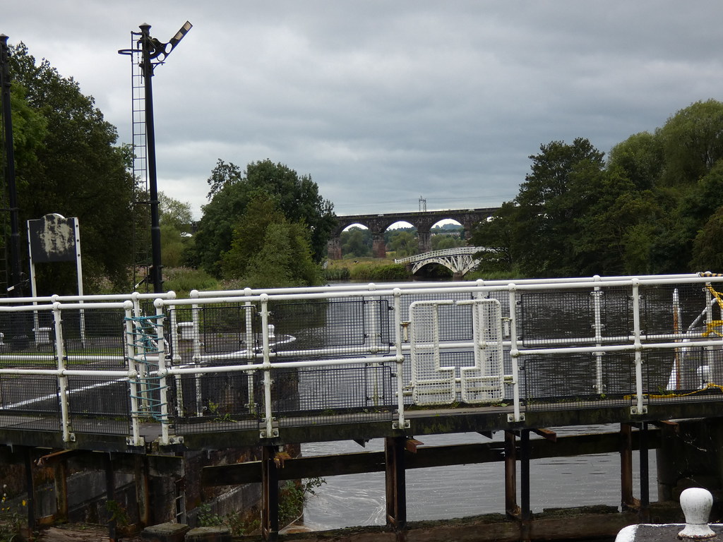 Three Bridges Three bridges seen from Dutton Lock on the R… Flickr