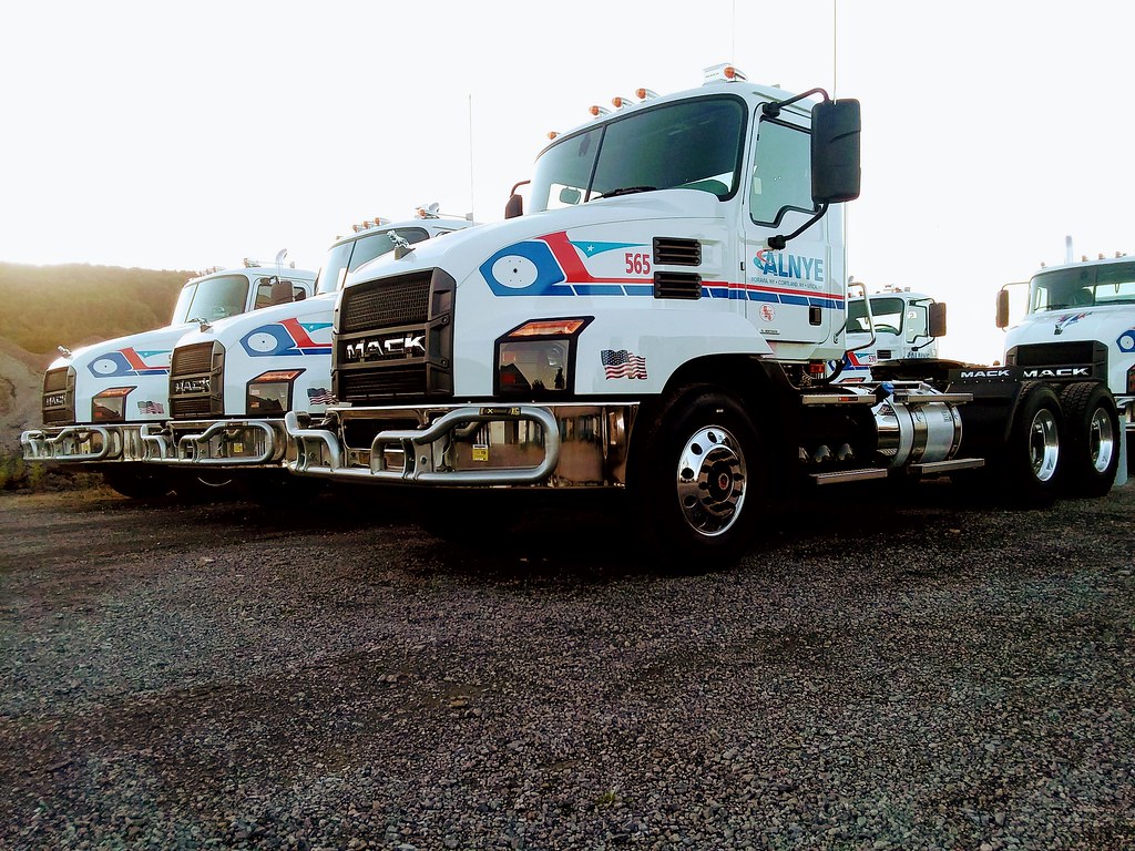 Alnye Trucking Moravia New York Mack Anthem Mack Anthem Tr… Flickr