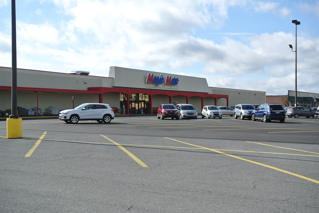 Magic Mart Beckley WV gameking3 Flickr