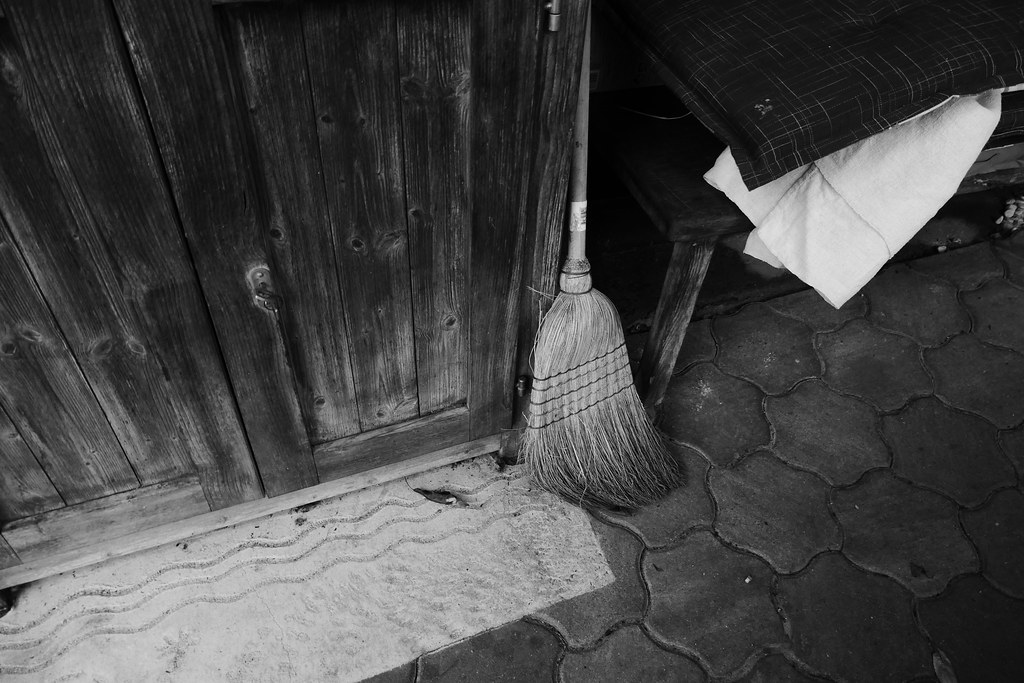 An old broom sweeps clean! L1020095 emil heinrich Flickr