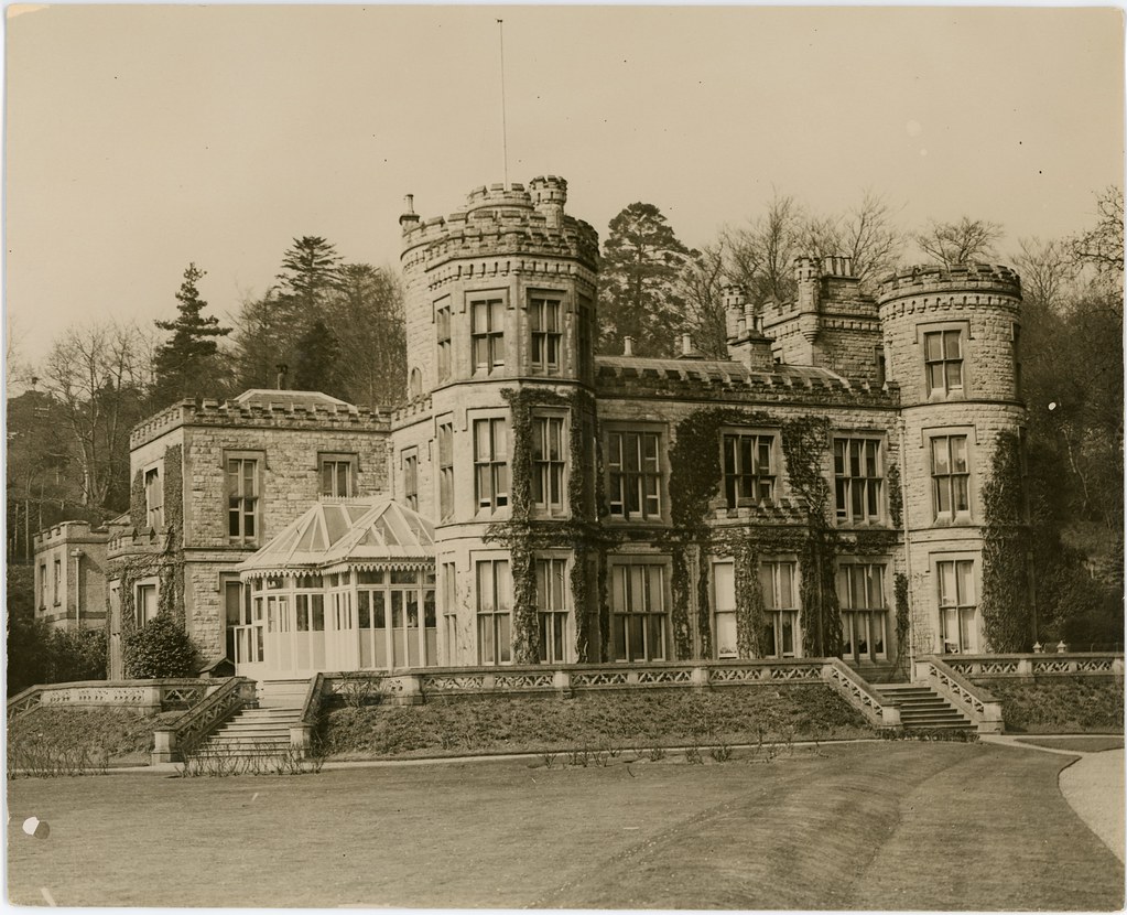 Avon Castle, Ringwood, Hampshire "RancherEarl Dies Fatal… Flickr