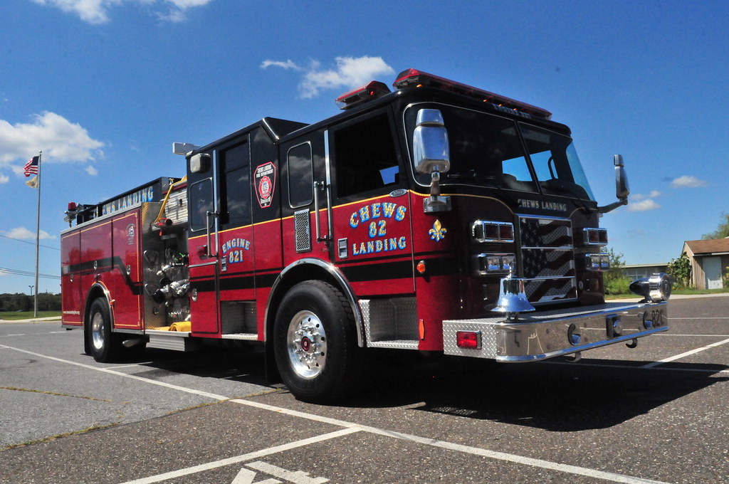 Chews Landing Fire Department Engine 821 2004 Pierce Lance