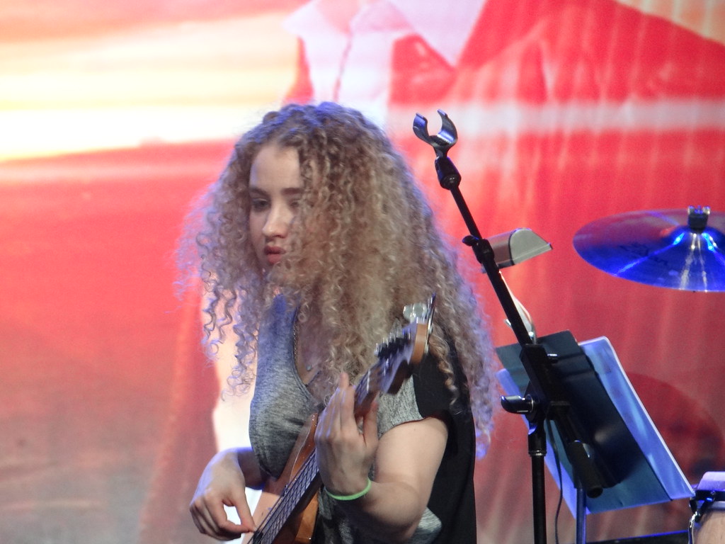 Bassist, Tal Wilkenfeld, Tec Awards Show 2013 Charles McNeal Flickr