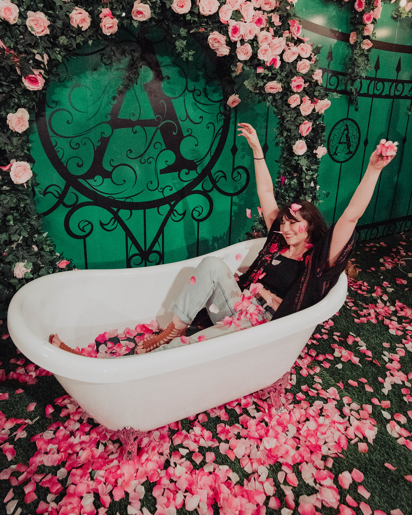 How to Visit Rosé Wine Mansion in NYC!!!