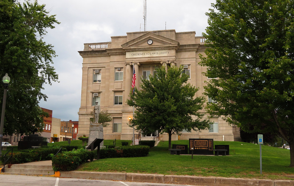 Ray County Courthouse, Richmond, Missouri Ken Lund Flickr