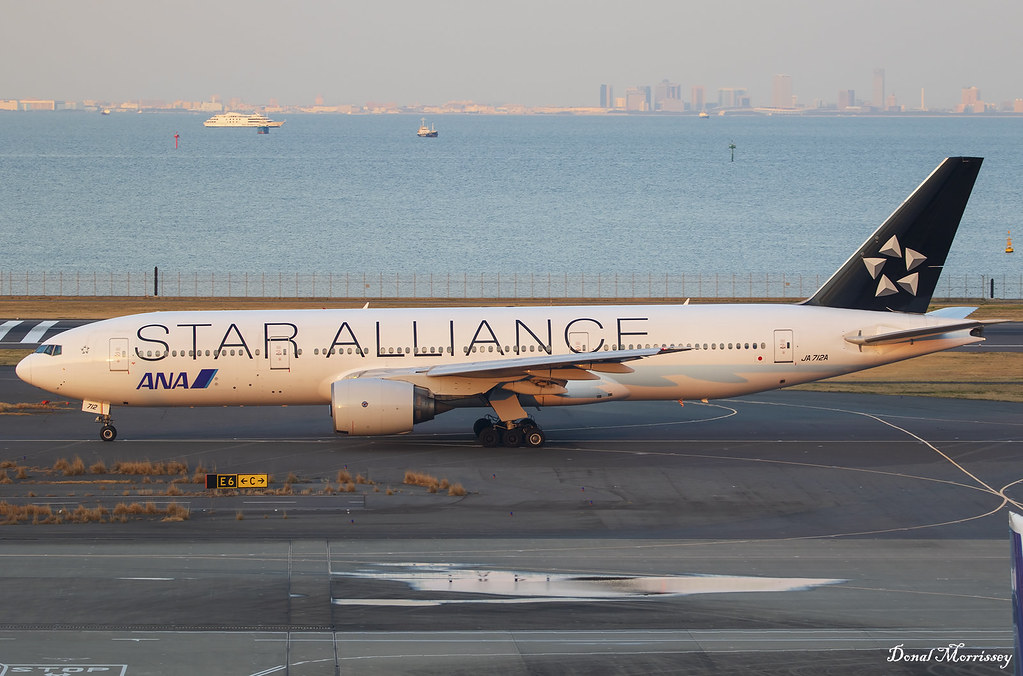 All Nippon Airways (Star Alliance Livery) 777200 JA712A Flickr