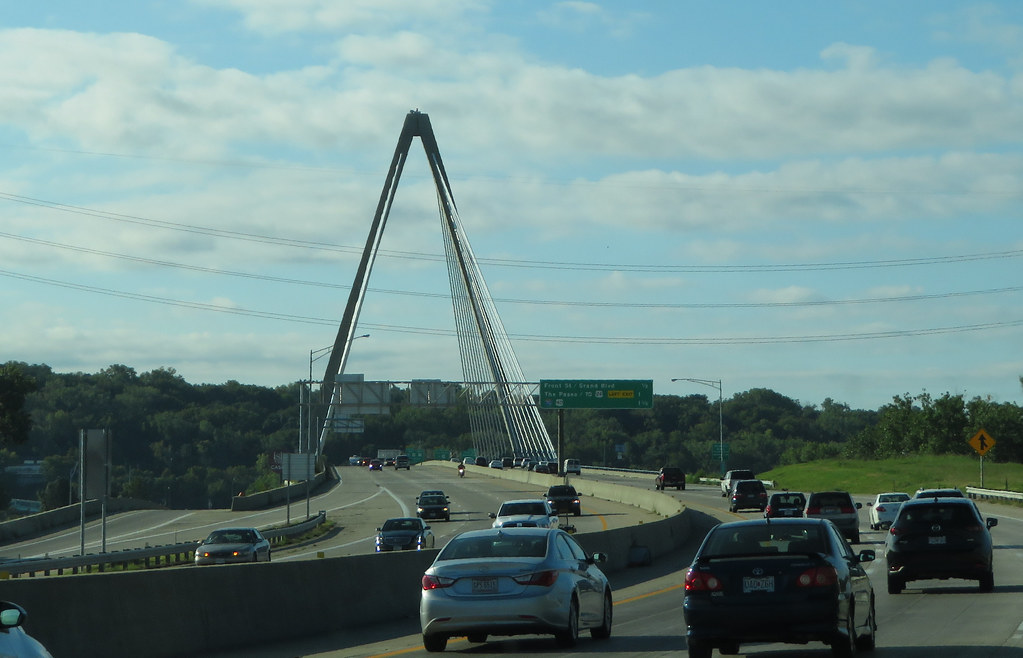 Christopher S. Bond Bridge, Interstate 29 Crossing Missouri River, Kansas City, Missouri a