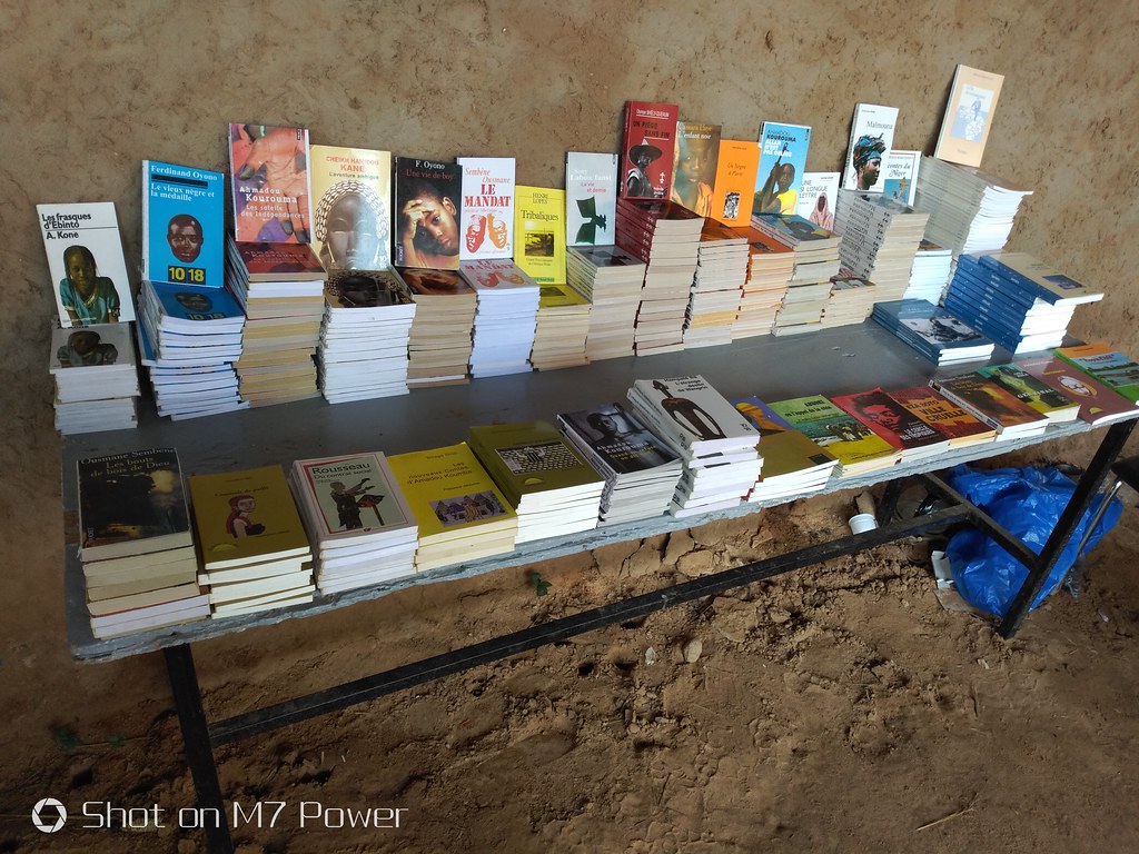 420 books donated to the DHL Library and Amadou Madougou H… Flickr