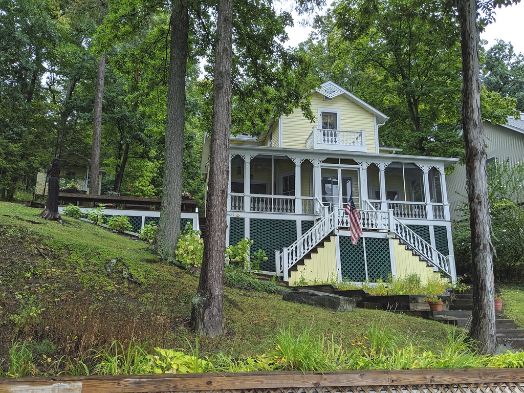 house East Lake Rd., Keuka Lake, NY house East Lake Rd… Flickr