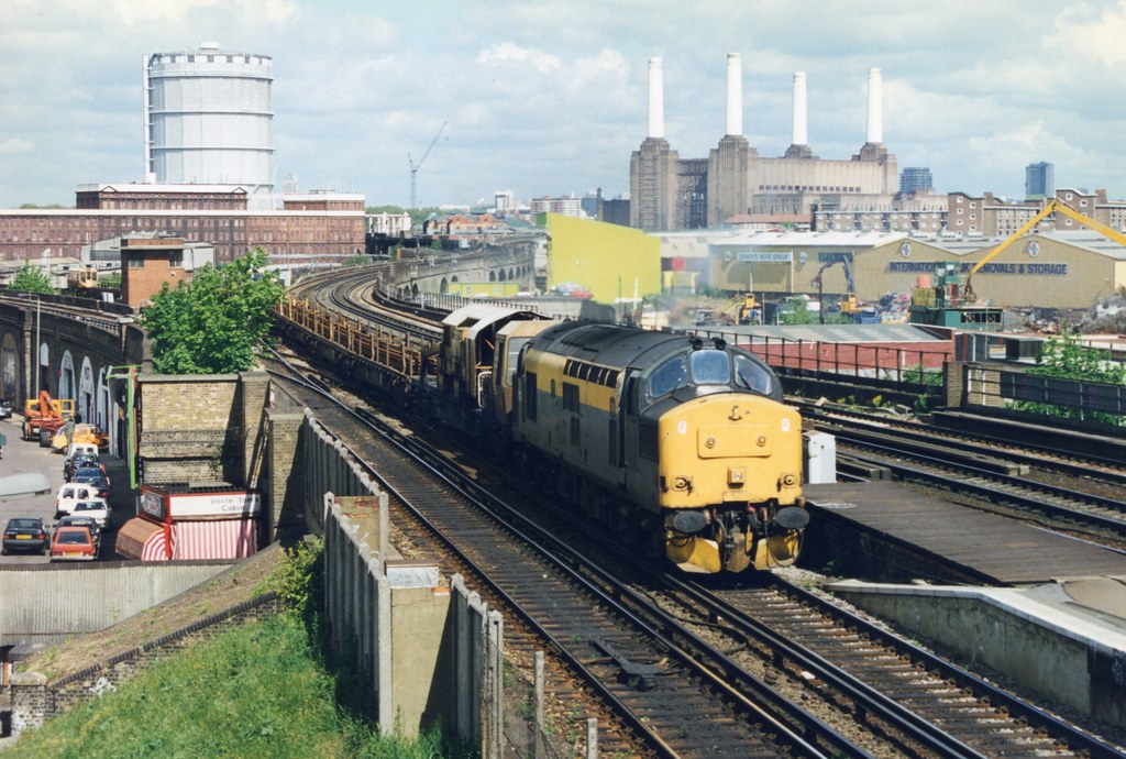 Wandsworth Rd A day at my favourite location followed and … Flickr