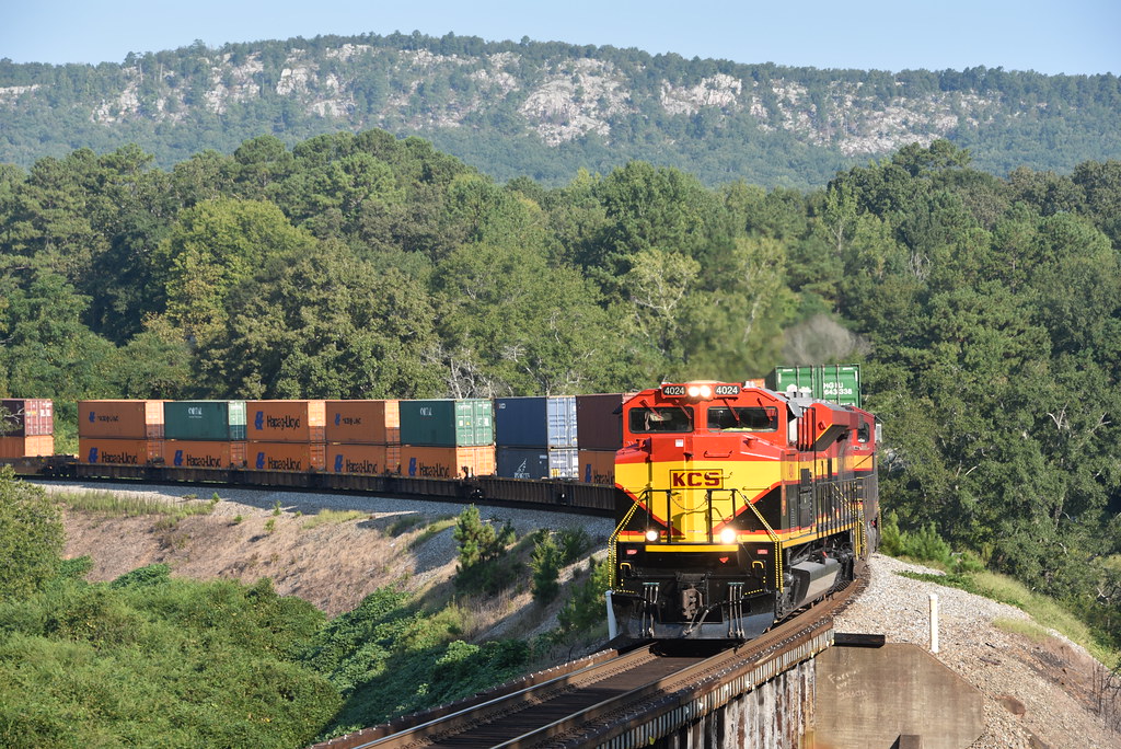 KCS SD70ACe 402424E NS Eastbound Doublestack Container Tr… Flickr