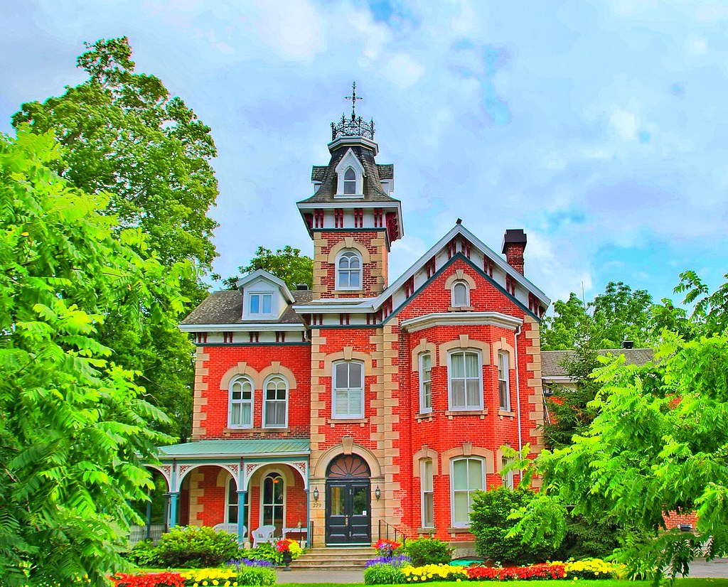 Gananoque Ontario Canada Auberge Victoria Rose Inn Historical