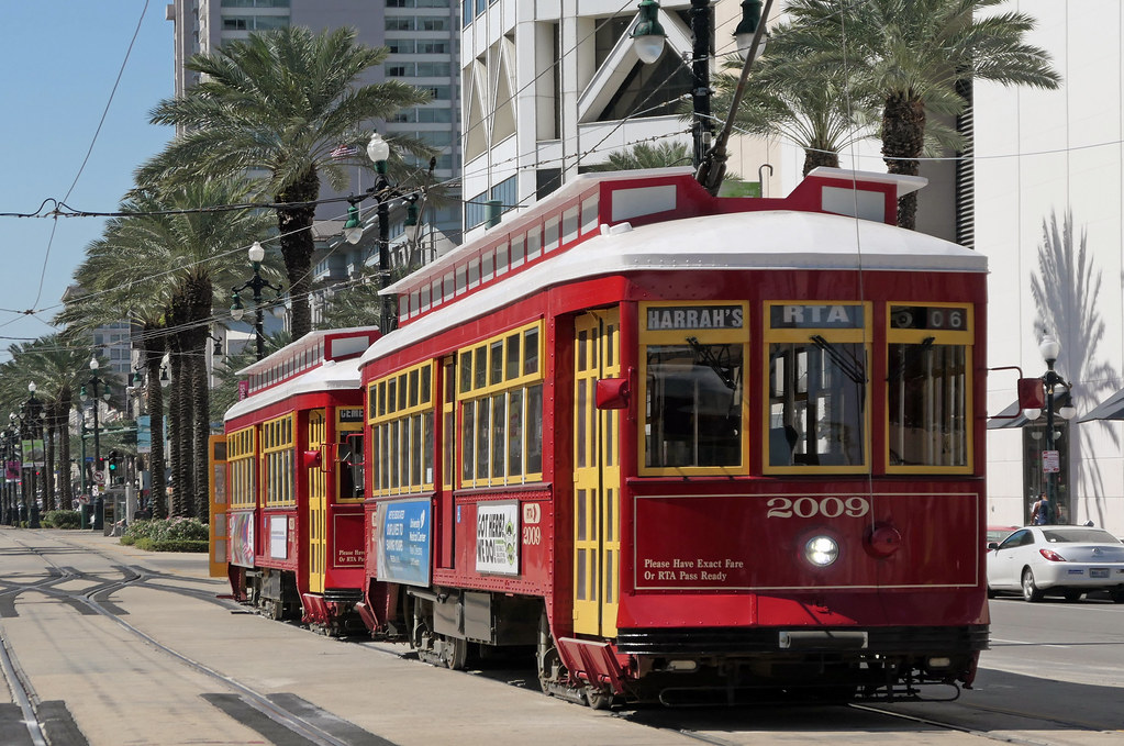 Streetcars New Orleans. A unique and fun way to see the ci… Flickr
