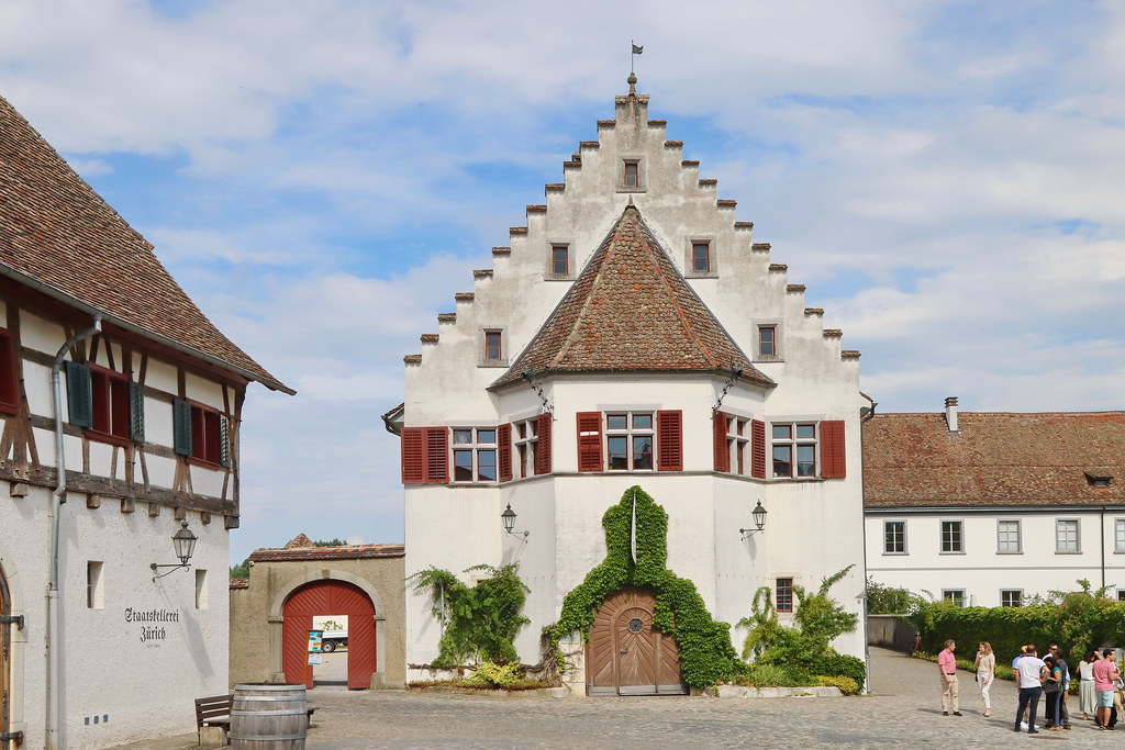 Staatskellerei Zürich in Rheinau ZH 20.7.2019 1796 Flickr