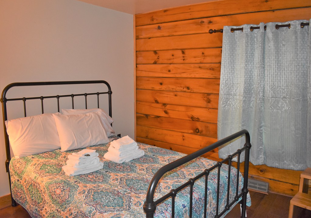 Branch Cabin Bedroom Various F&MWR lodging on U.S. Army Ga… Flickr