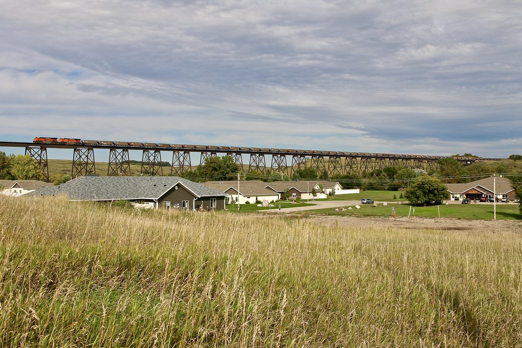 Valley City, North Dakota Two BNSF units are on the rear o… Flickr