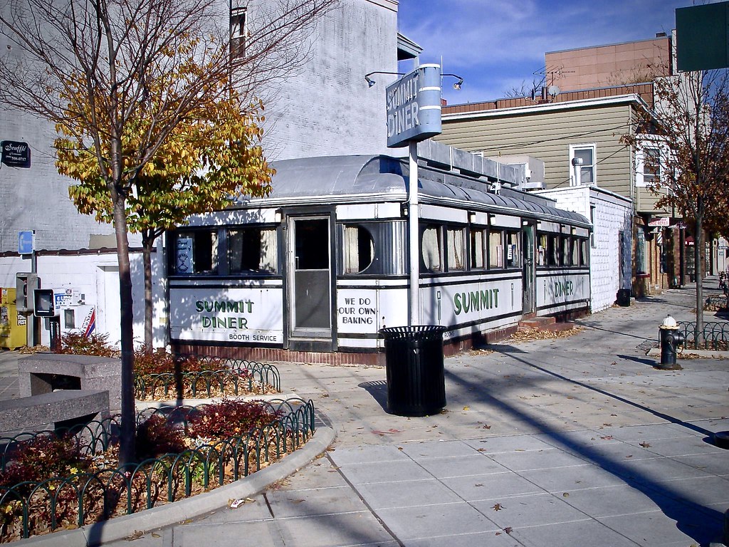 The Summit Diner Summit Diner was opened in 1929 and is am… Flickr