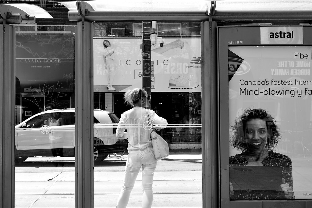 Toronto Street Car Stop Bert T Flickr