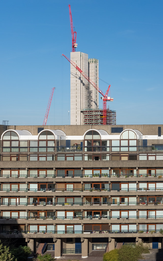 Finsbury Tower and Breton House The new tower on Bunhill R… Flickr