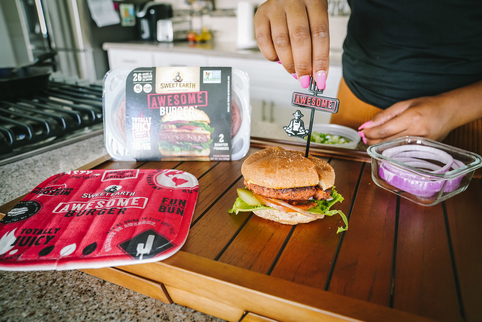 GRUB Sweet Earth Awesome Burger Review + Recipe