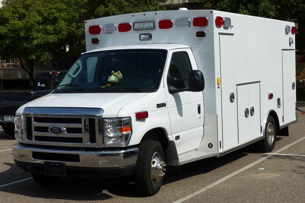 New Braun Ambulance in Eden Prairie, MN PHD280 Flickr