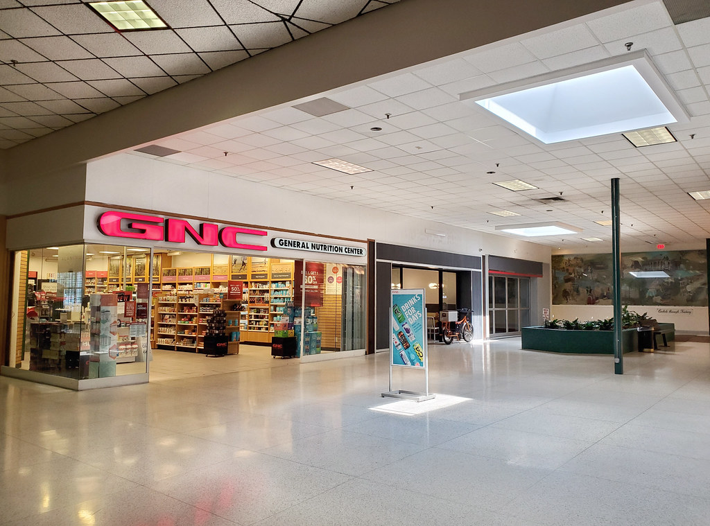 The Point at Carlisle Plaza Carlisle, PA The Caldor Rainbow Flickr