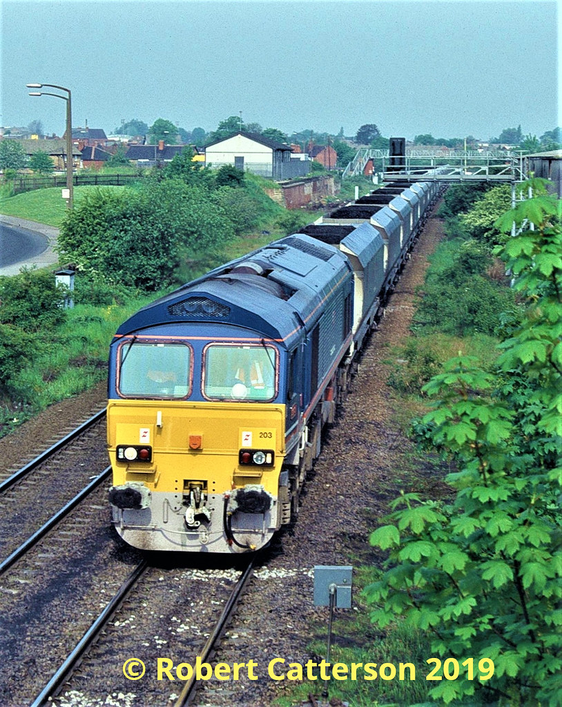 RST2220 28596 Knottingley Womersley Road level crossing… Flickr