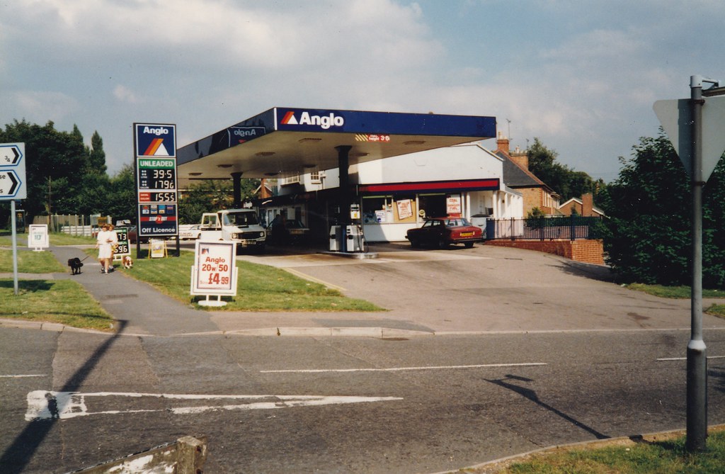 Anglo King Edward Avenue, Narborough, Leicestershire 198… Flickr