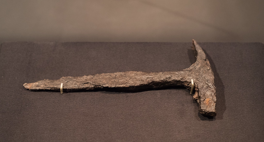 Roman iron hammer From the Vesuvian region 1st c. CE Photo… Flickr