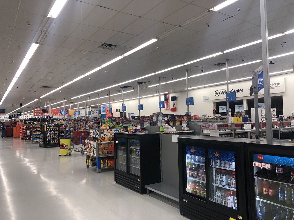 WalMart 73rd Street Windsor Heights (Des Moines), Iowa New Self