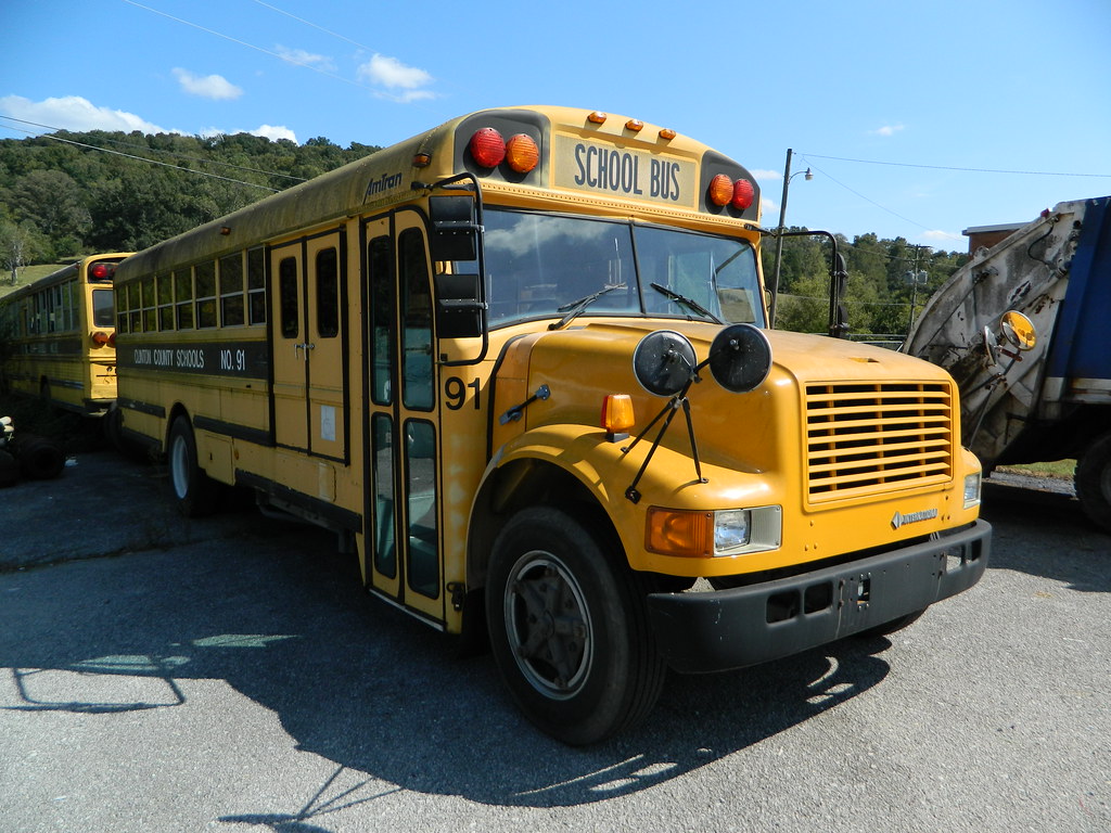 Clinton County Schools 91 Bus lot Albany, KY Cincinnati NKY Buses