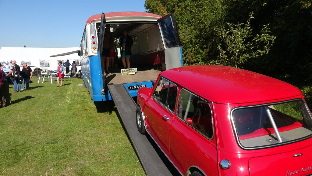 1970 Bedford VAL70 Willowbrook "Italian Job" Coach Flickr