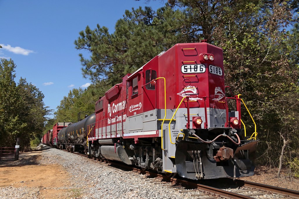 _MG_9328 An RJ Corman job heads back to Childersburg, AL a… Flickr