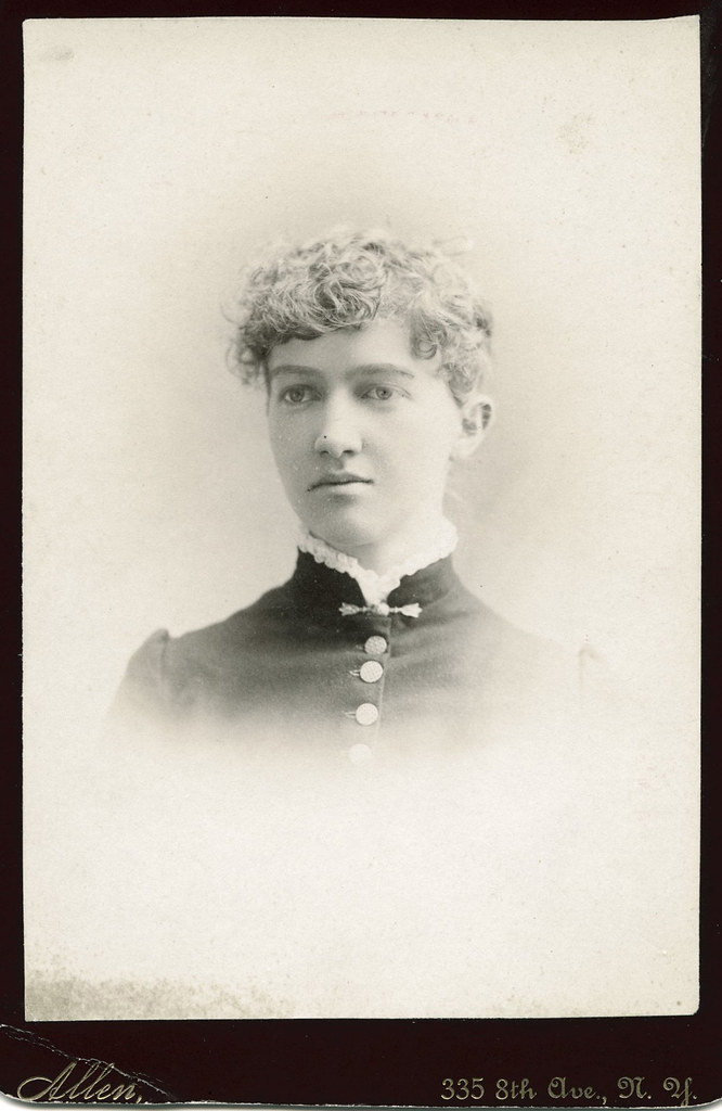 Glidden Family Helen Dunham Helen, at about 20. Note tha… Flickr