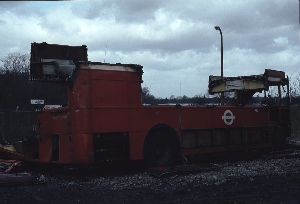 Aldenham Bus Overhaul Works RM 1408 in the final stages of… Flickr
