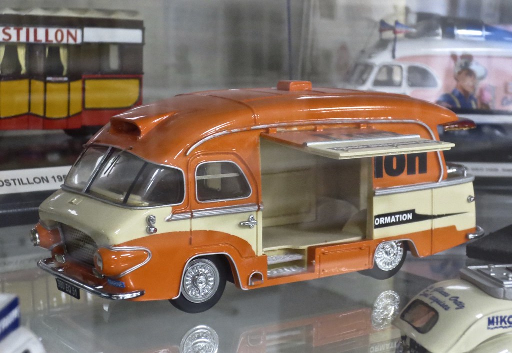1958 RENAULT Galion R2168 Fourgon Publicitaire Model Car Flickr