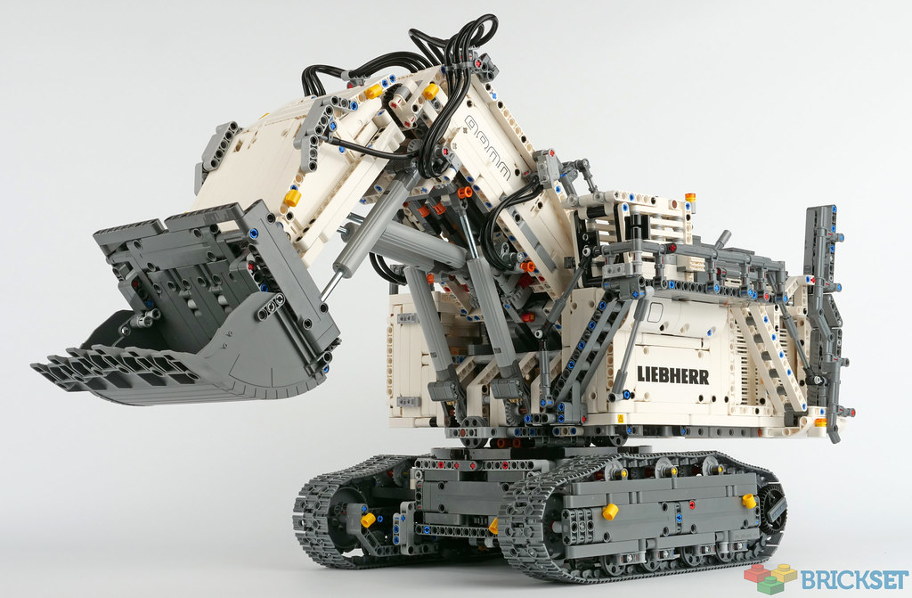 Controlling The Liebherr R 9800 | Brickset: Lego Set Guide And Database