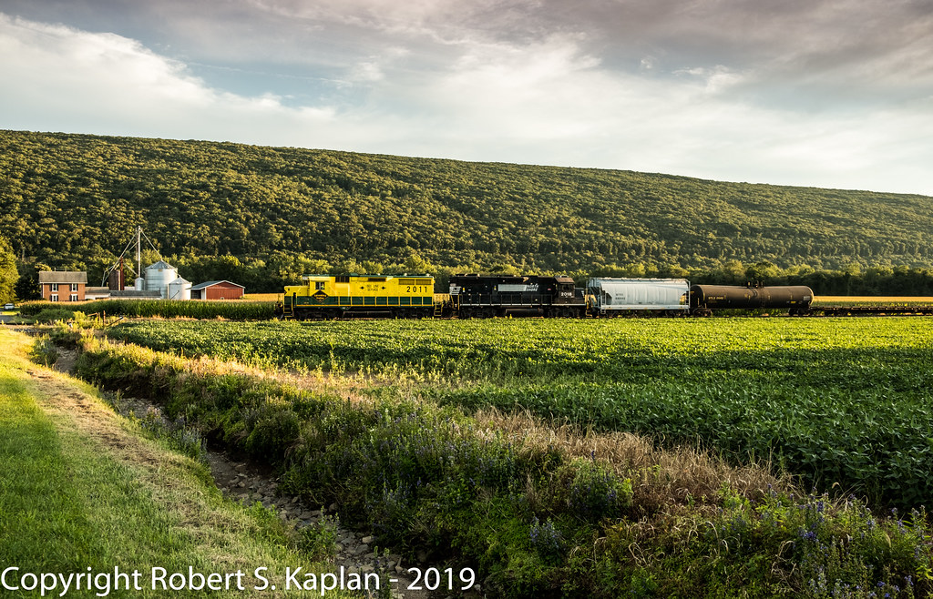 DSCF5985, LV1, Hiller Road, Montoursville, PA, 852019 Flickr