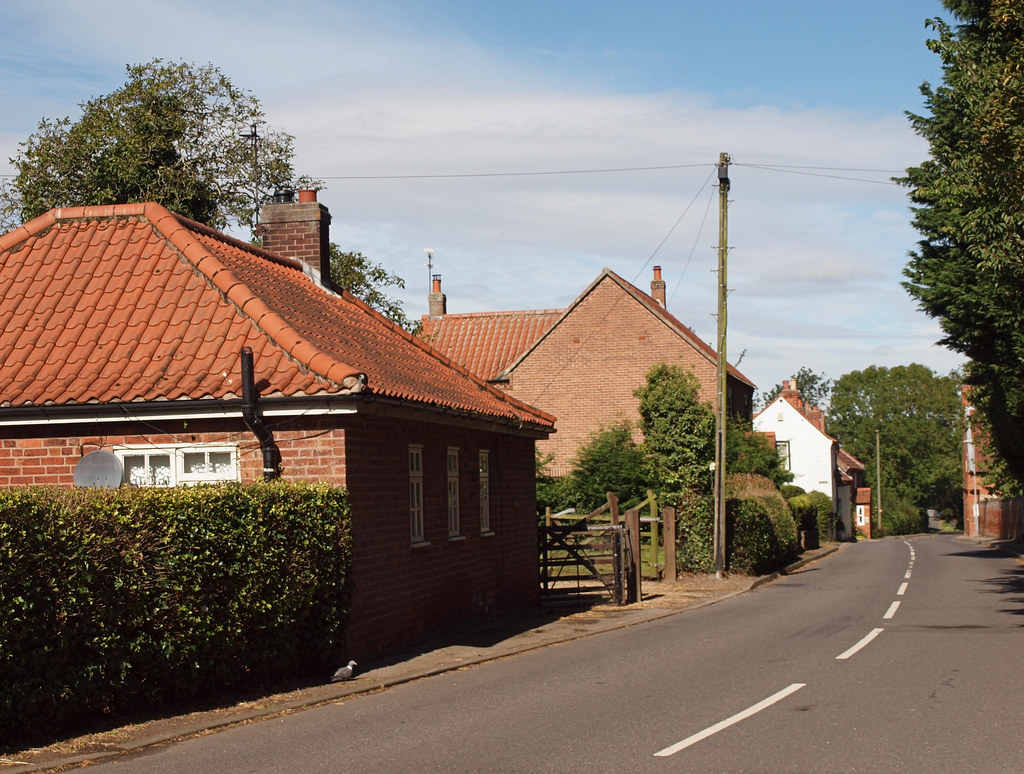 2019_09_0104 A Busy Day on the Main Road (Wiseton Road) in… Flickr