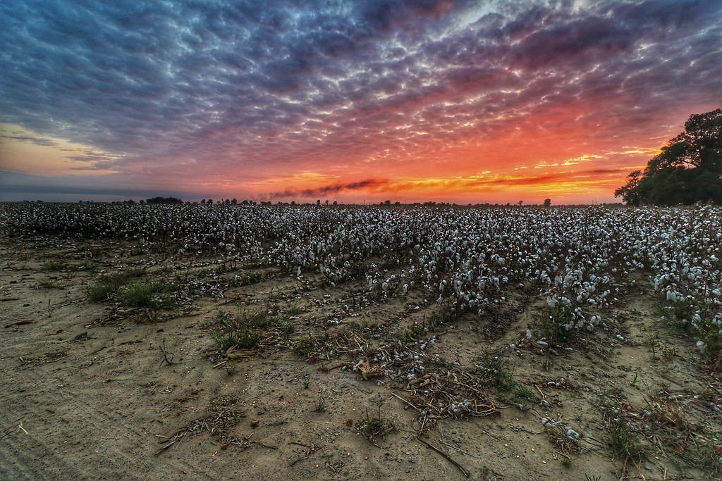 Sunset outside Risco mo a photo on Flickriver