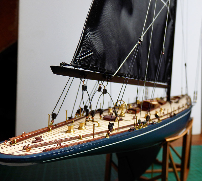 Endeavour 1934 yacht Jclass 180 Amati Page 4