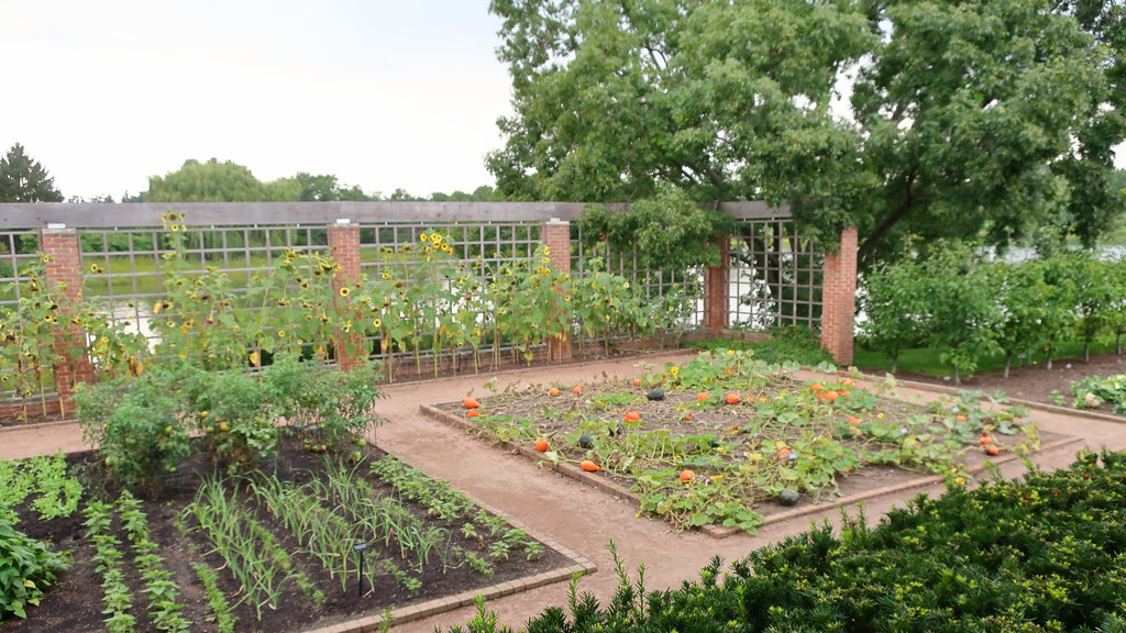 190909 055 Chicago Botanic Gdn Fruit Veg Island, Skokie … Flickr