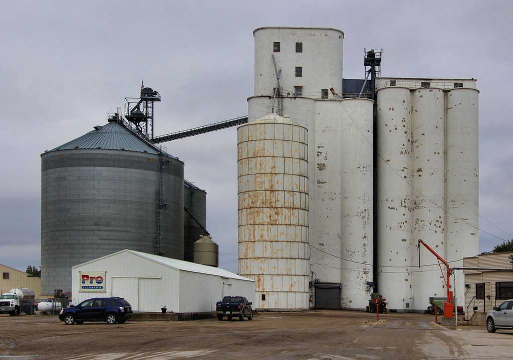 Pro Cooperative Elevator Pocahontas, IA Tom McLaughlin Flickr