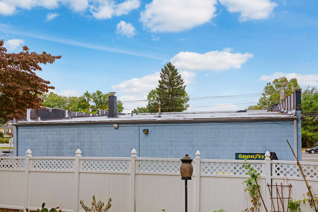 D75_6212 227 Bound Brook Rd, Middlesex Stephen Harris Flickr